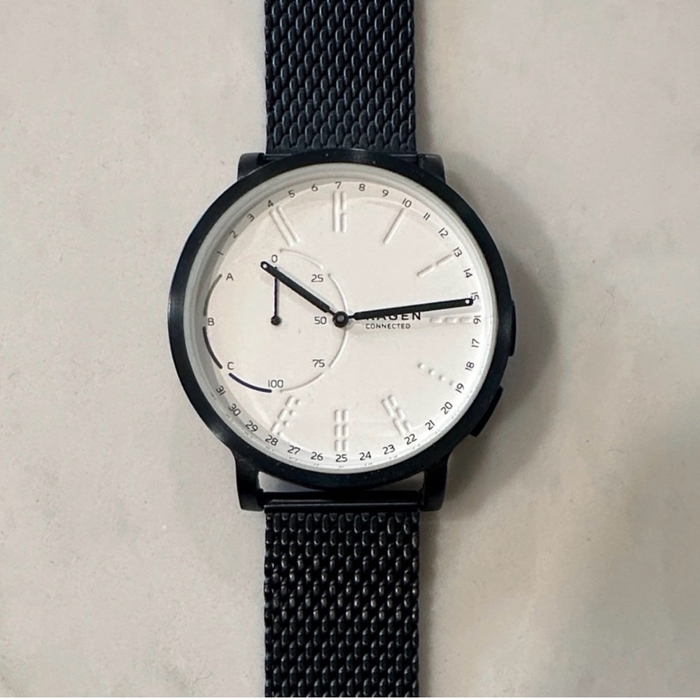Skagen Hagen Connected Smart Watch Black Mesh Strap Watch with White Dial